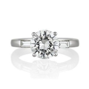 Anillo solitario en oro blanco con diamante de 2,07 cts